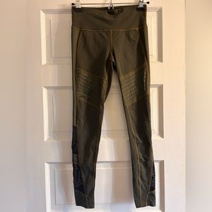 Athleta fashion legging